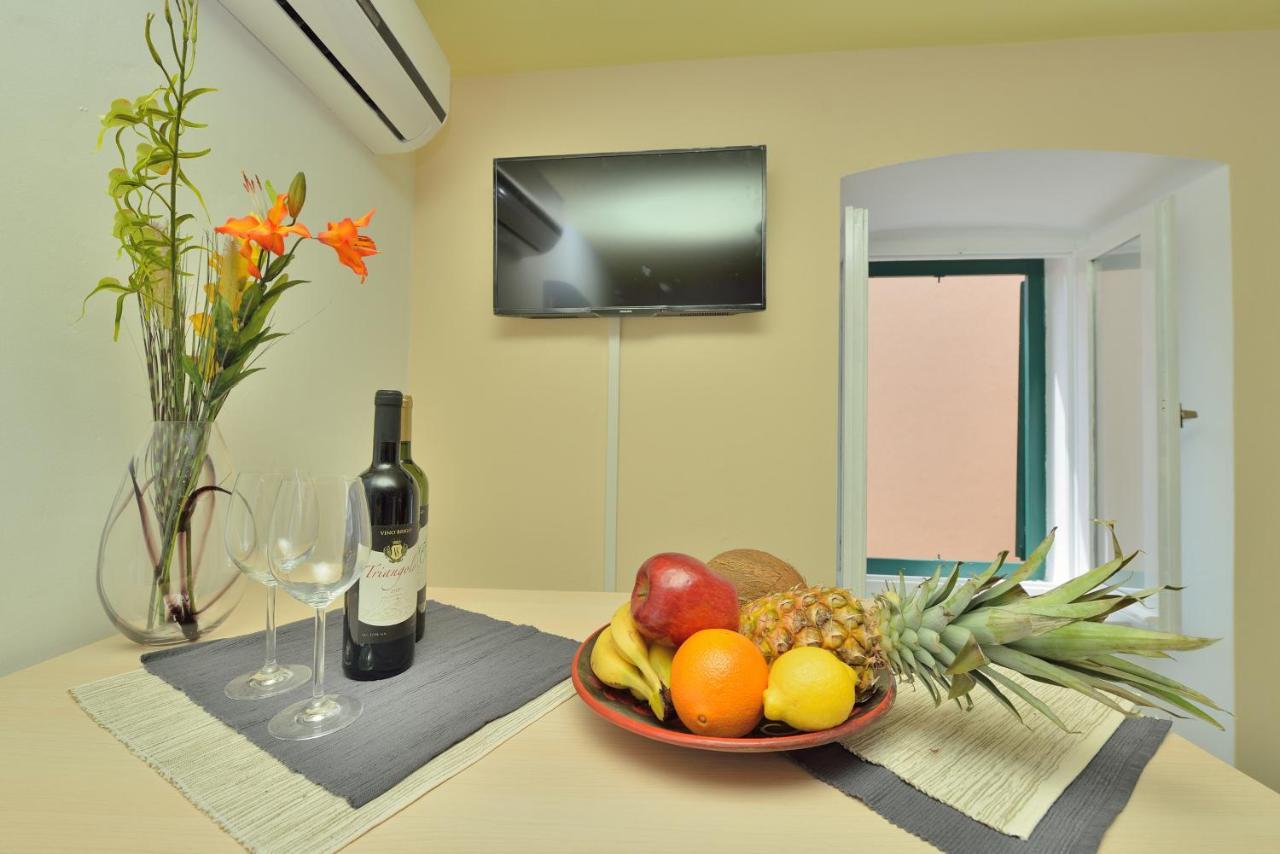 Apartments Carpe Diem Novigrad  Bagian luar foto