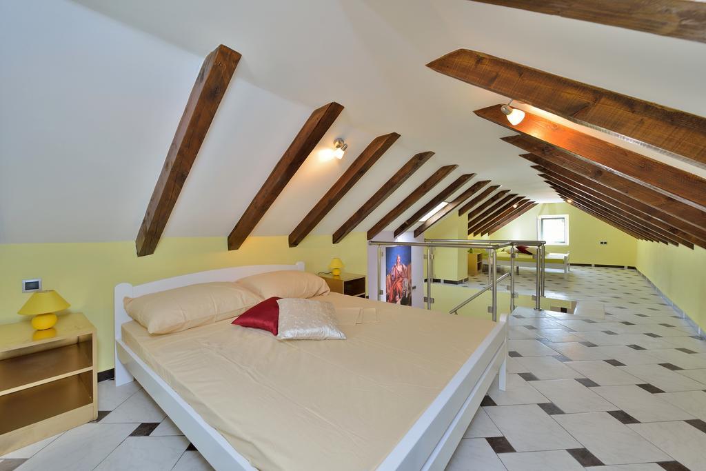 Apartments Carpe Diem Novigrad  Ruang foto