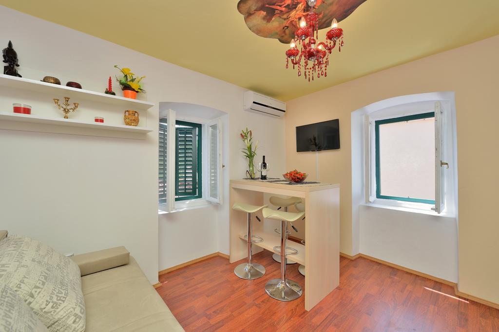 Apartments Carpe Diem Novigrad  Ruang foto
