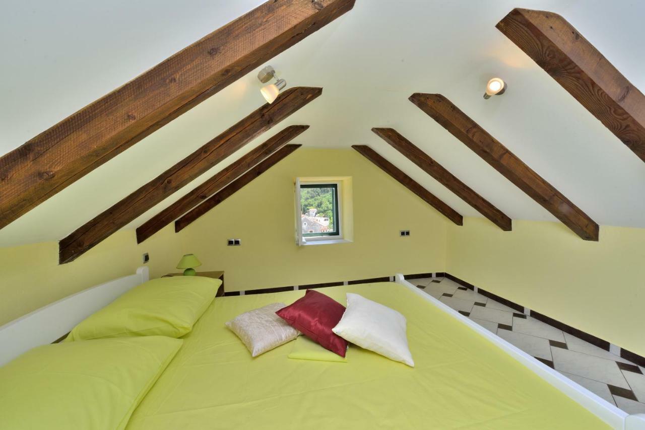 Apartments Carpe Diem Novigrad  Bagian luar foto