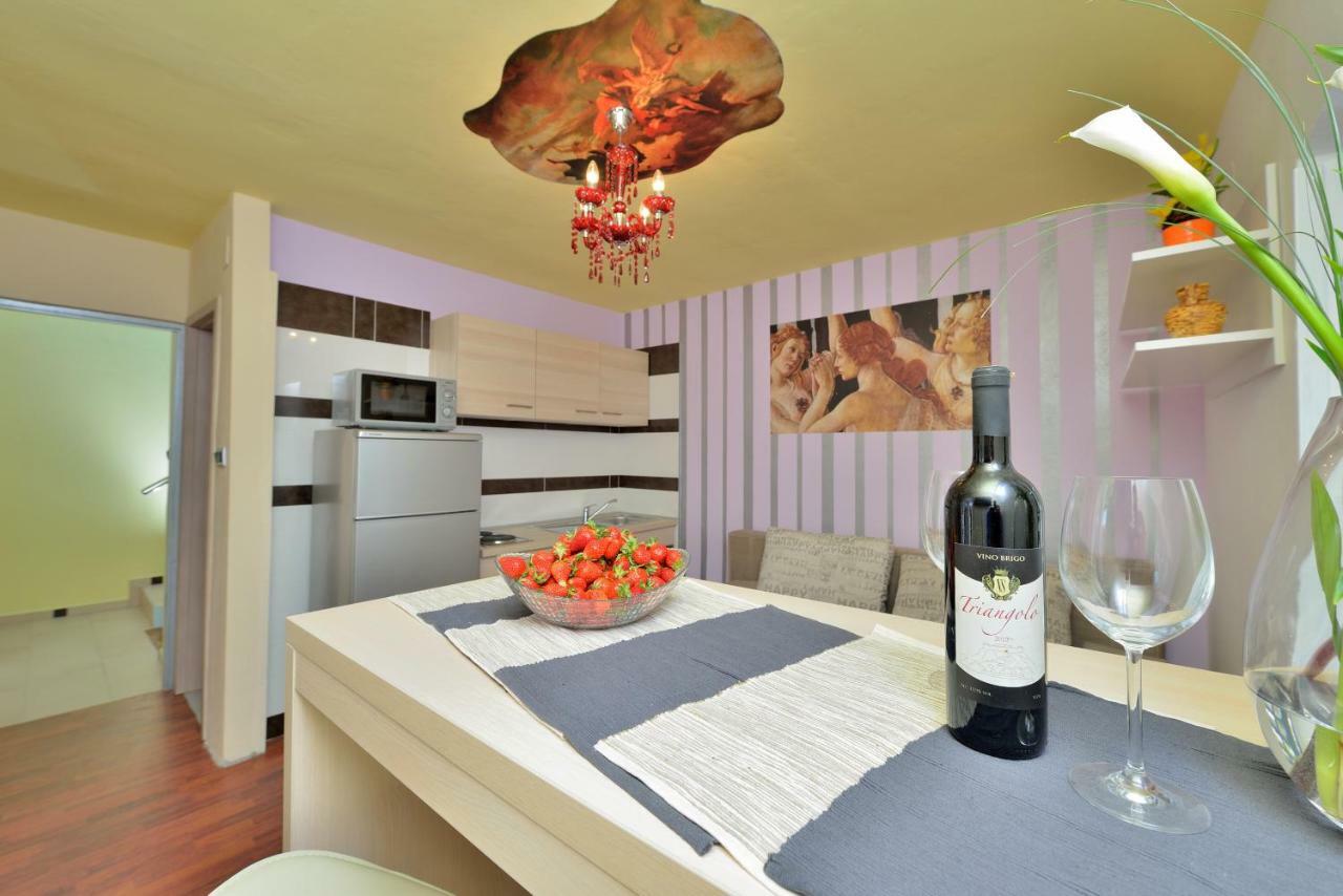 Apartments Carpe Diem Novigrad  Bagian luar foto