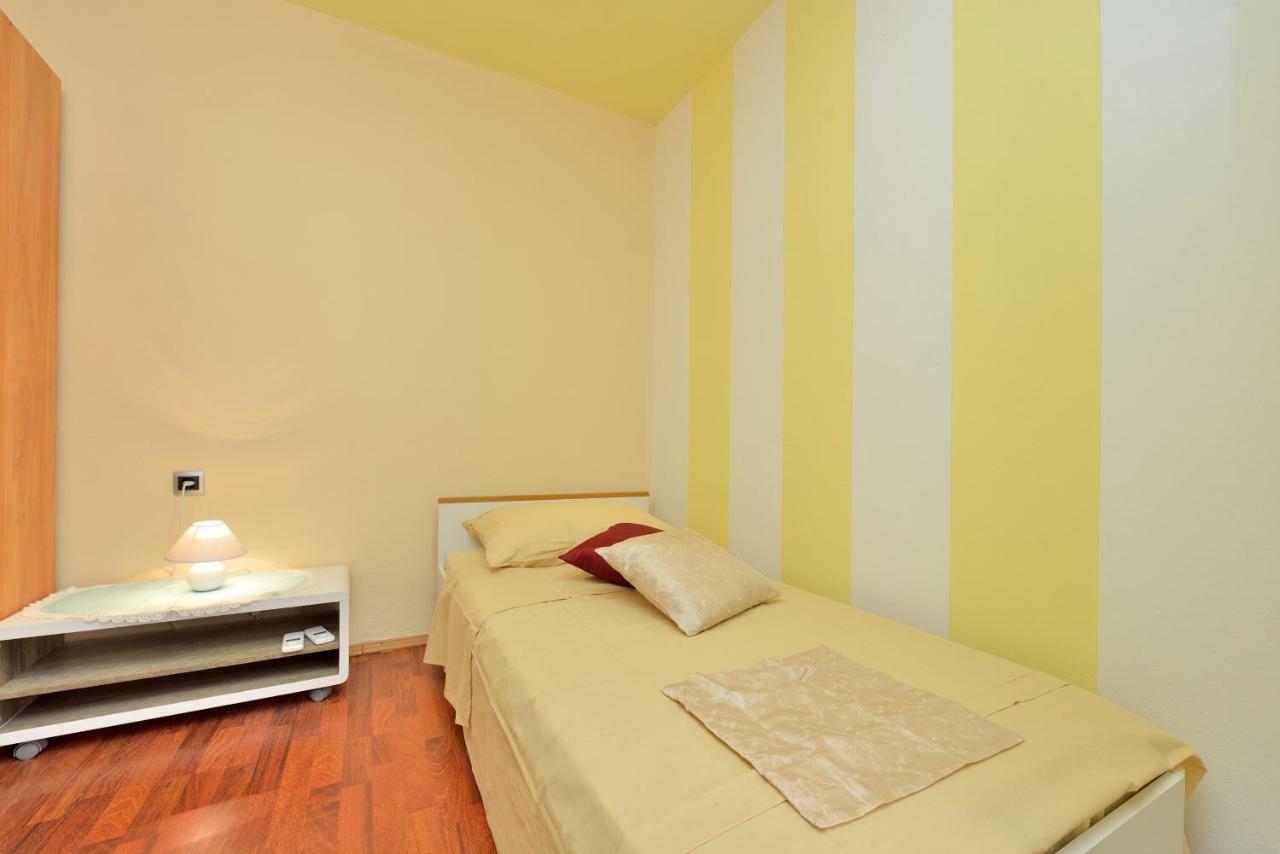 Apartments Carpe Diem Novigrad  Bagian luar foto